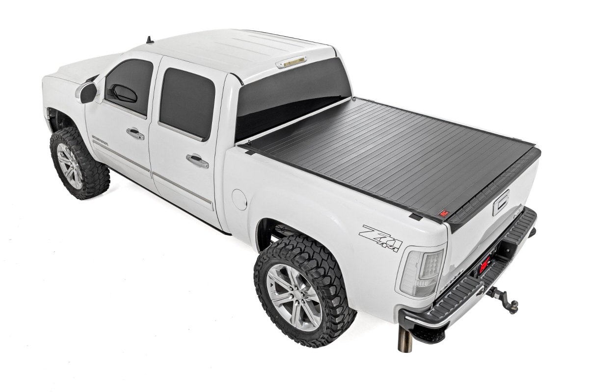 Chevrolet Silverado 1500 Hard Roll Up Bed Cover - Rough Country - Sleek Flush, Low-Profile Design - Matte Black - '07-'13